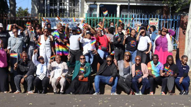 Mês do Orgulho em Pietermaritzburg (África do Sul) Começa com Hasteamento da Bandeira e Apelo à Ação