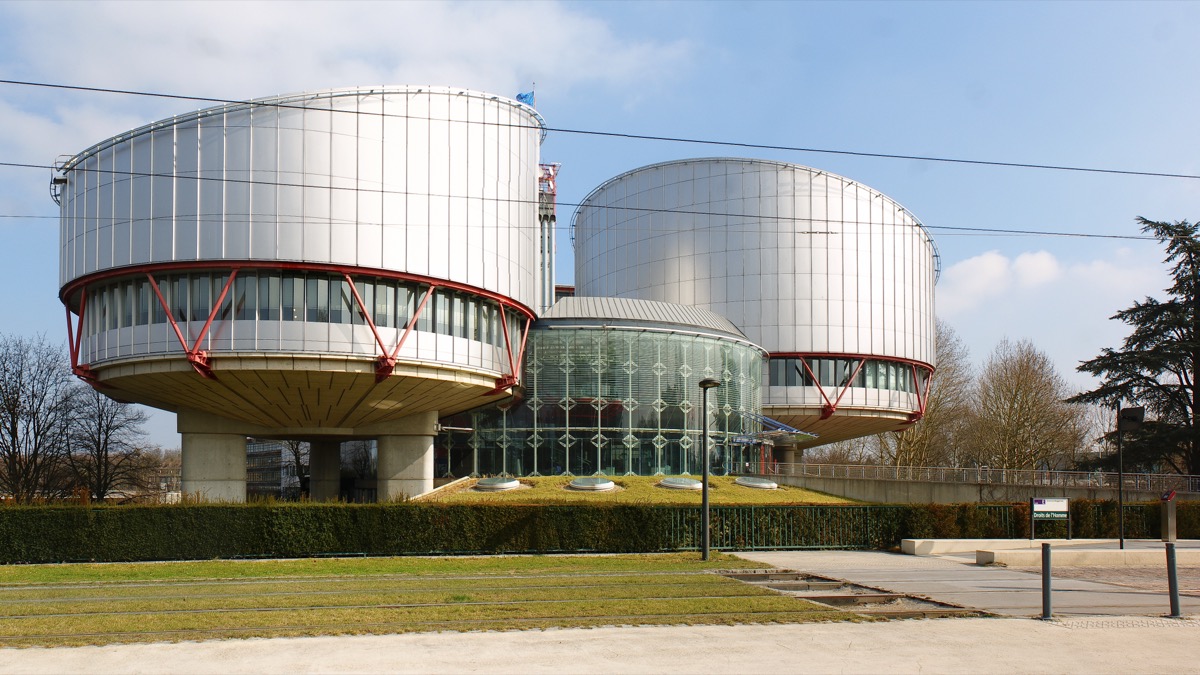 フランス・ストラスブールにある欧州人権裁判所の建物。写真:CherryX / Wikimedia Commons / CC BY-SA 3.0