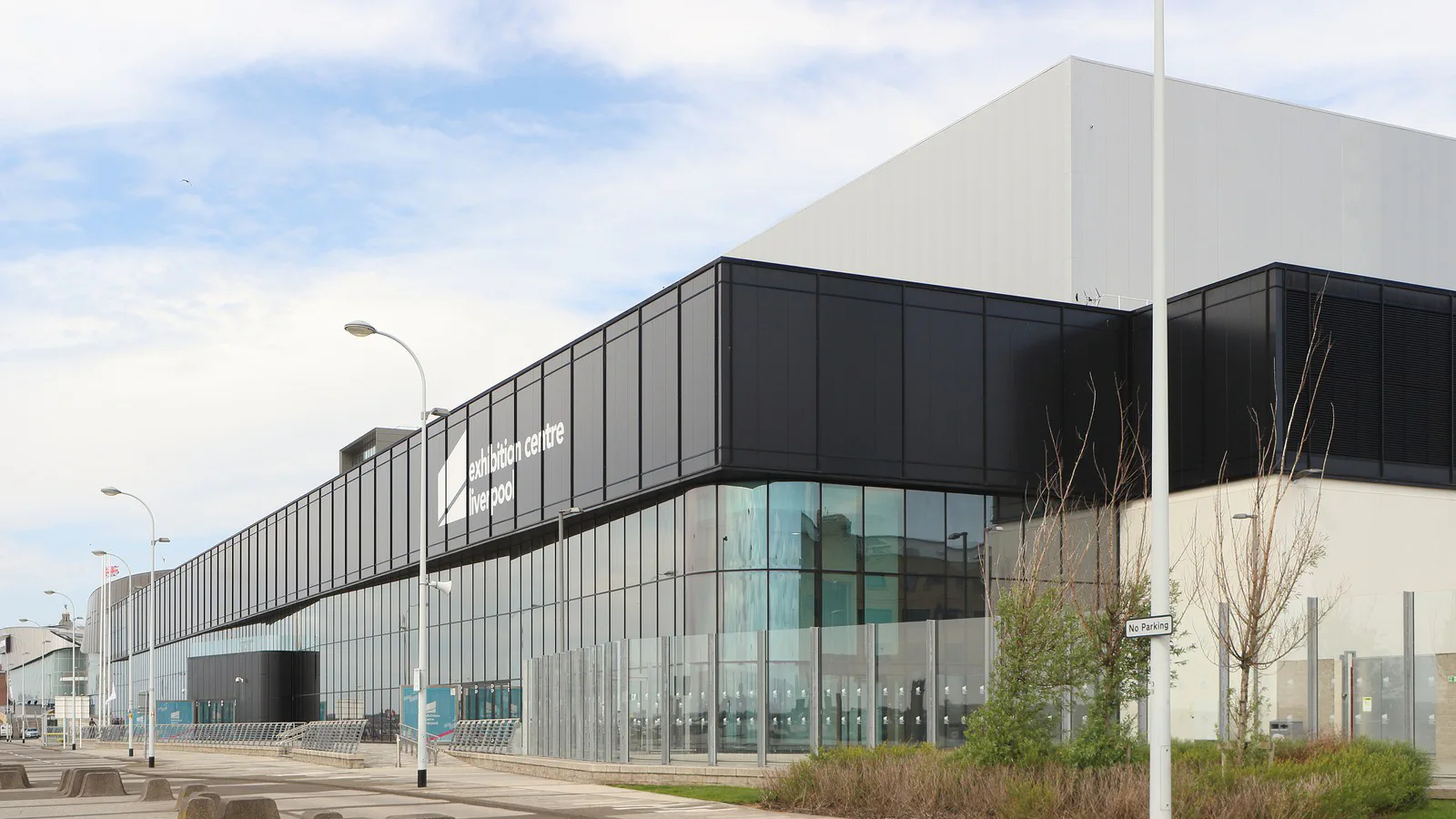 Le centre Exhibition Centre Liverpool sur King’s Parade, site des rassemblements des congrès partisans. Photo : Rodhullandemu / Wikimedia Commons (CC BY-SA 4.0)