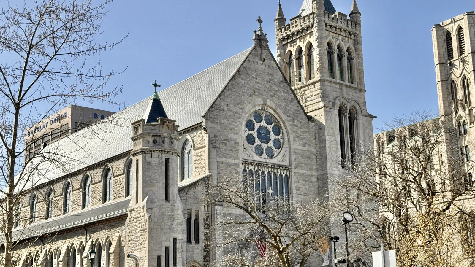 Nhà thờ chính tòa Đức Mẹ Vô nhiễm Nguyên tội tại Syracuse, New York, trụ sở của Giáo phận Công giáo Syracuse. Ảnh: Warren LeMay / Wikimedia Commons (CC BY-SA 2.0)