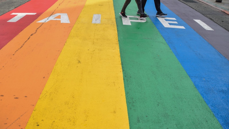The Rainbow Six rainbow pedestrian crossing in Taipei's Ximending district. Photo: Mosbatho / Wikimedia Commons (CC BY 4.0)