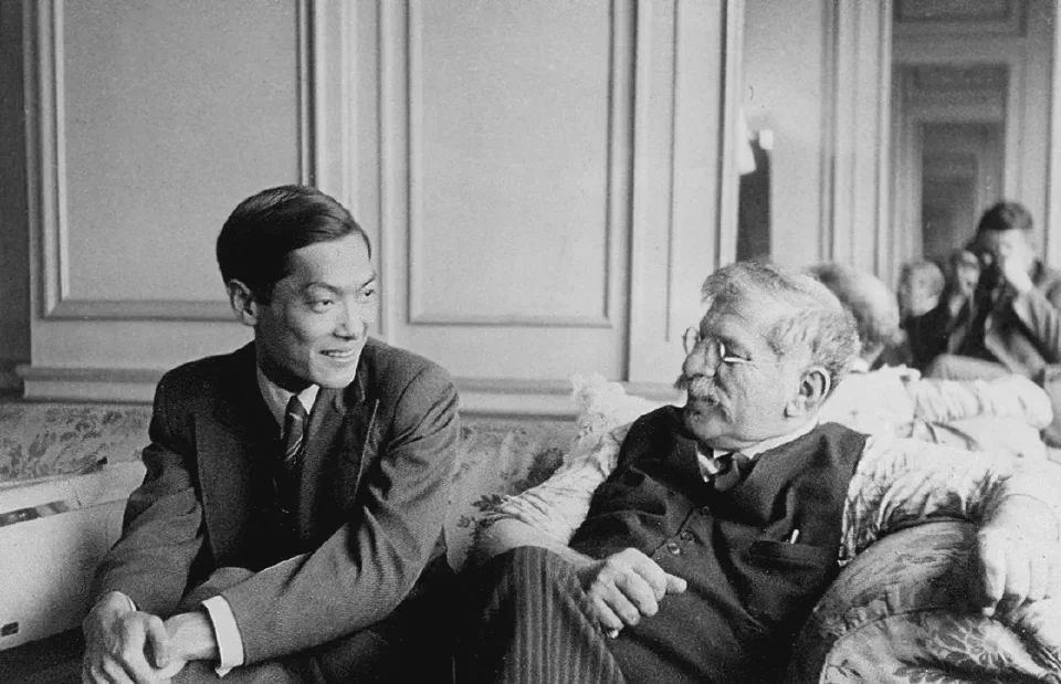 Magnus Hirschfeld și Li Shiu Tong la congresul Ligii Mondiale pentru Reformă Sexuală de la Brno (1932). Foto: Wellcome Collection / JonnyNord (CC BY 4.0)