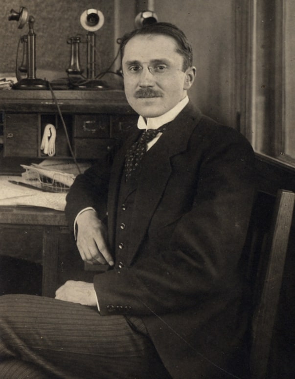 Andréi Avinoff en Rusia antes de llegar a Estados Unidos