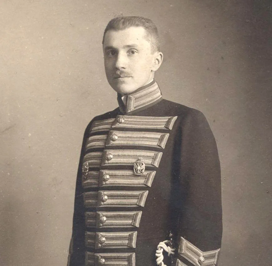 Kammerjunker Andrej Awinoff in Hofuniform. 1911