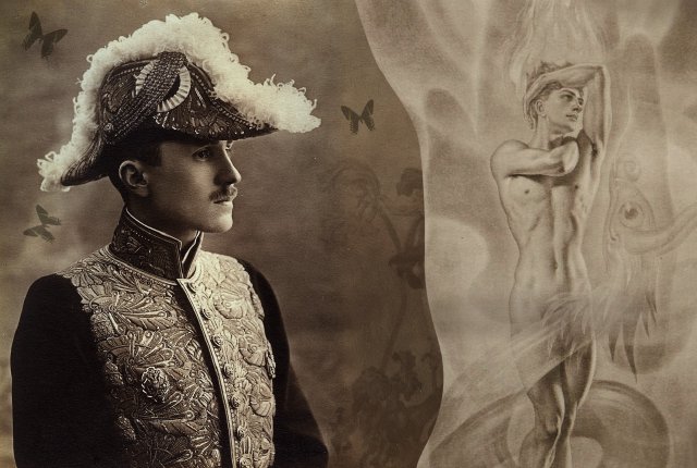 Andréi Avinoff: artista emigrado ruso, homosexual y científico