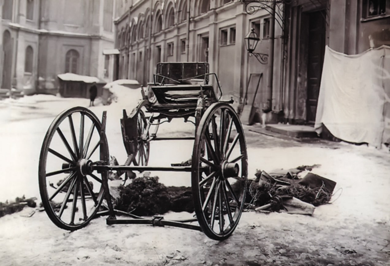 Patlamadan sonra araba